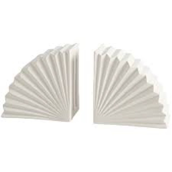 NWT Style House Ruffled Matte Bookends full set spans 12.6” x 3.94” x 6.1” - Picture 2 of 9